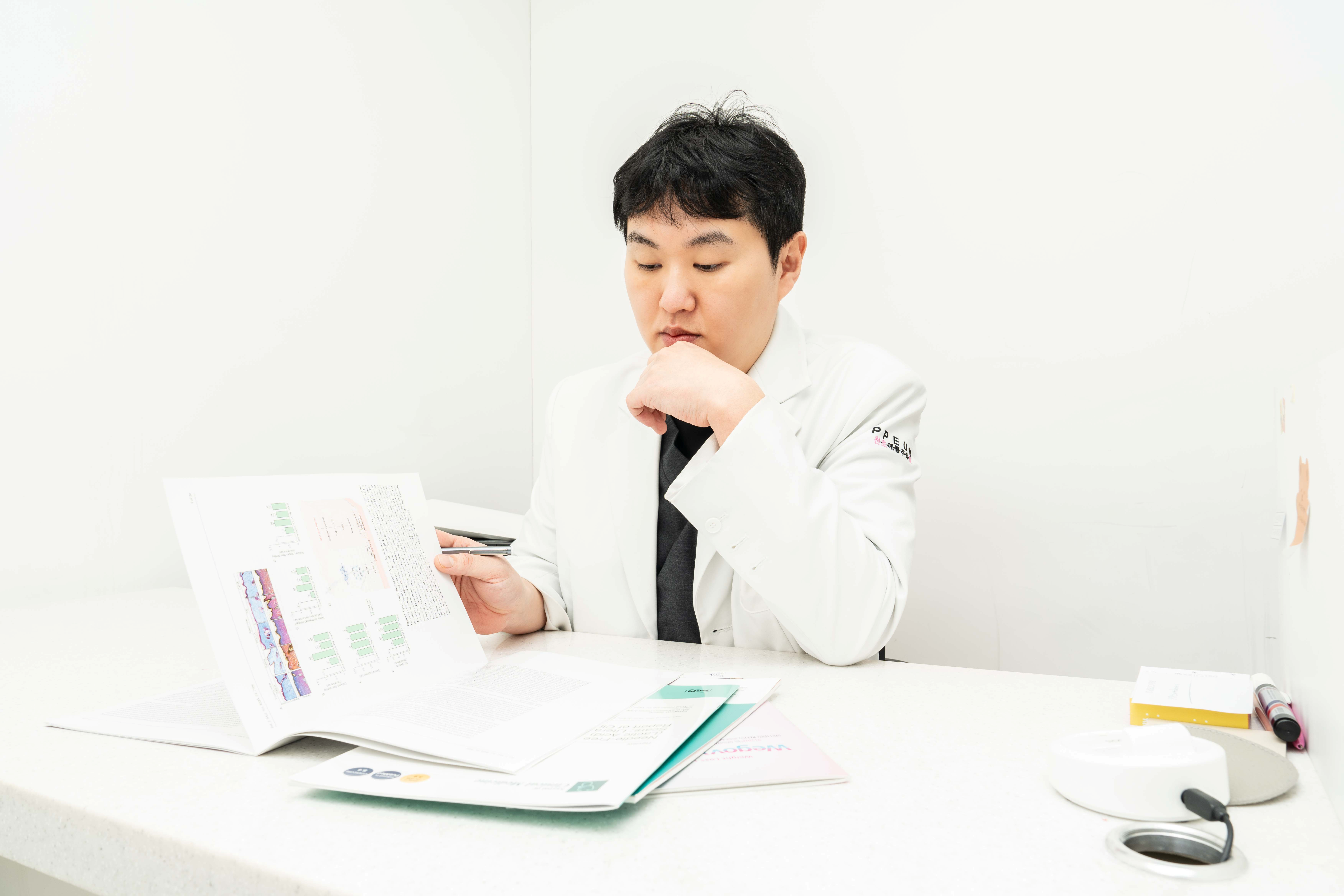 천호점 이태민 원장 상담 모습