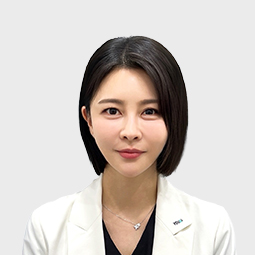 Kim Seon-hui official portrait