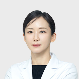 Yoon Ji-hyeon official portrait
